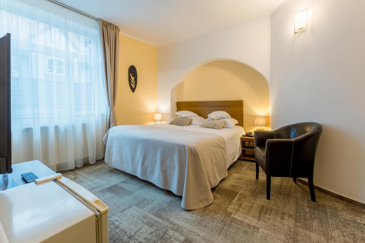 Hotel Ambient Brasov Bagian luar foto