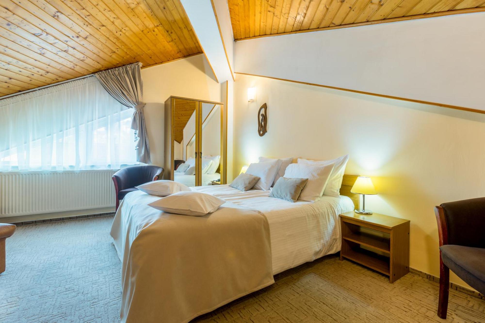 Hotel Ambient Brasov Ruang foto